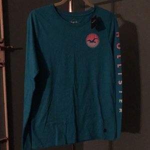 NWT Hollister long-sleeve t-shirt